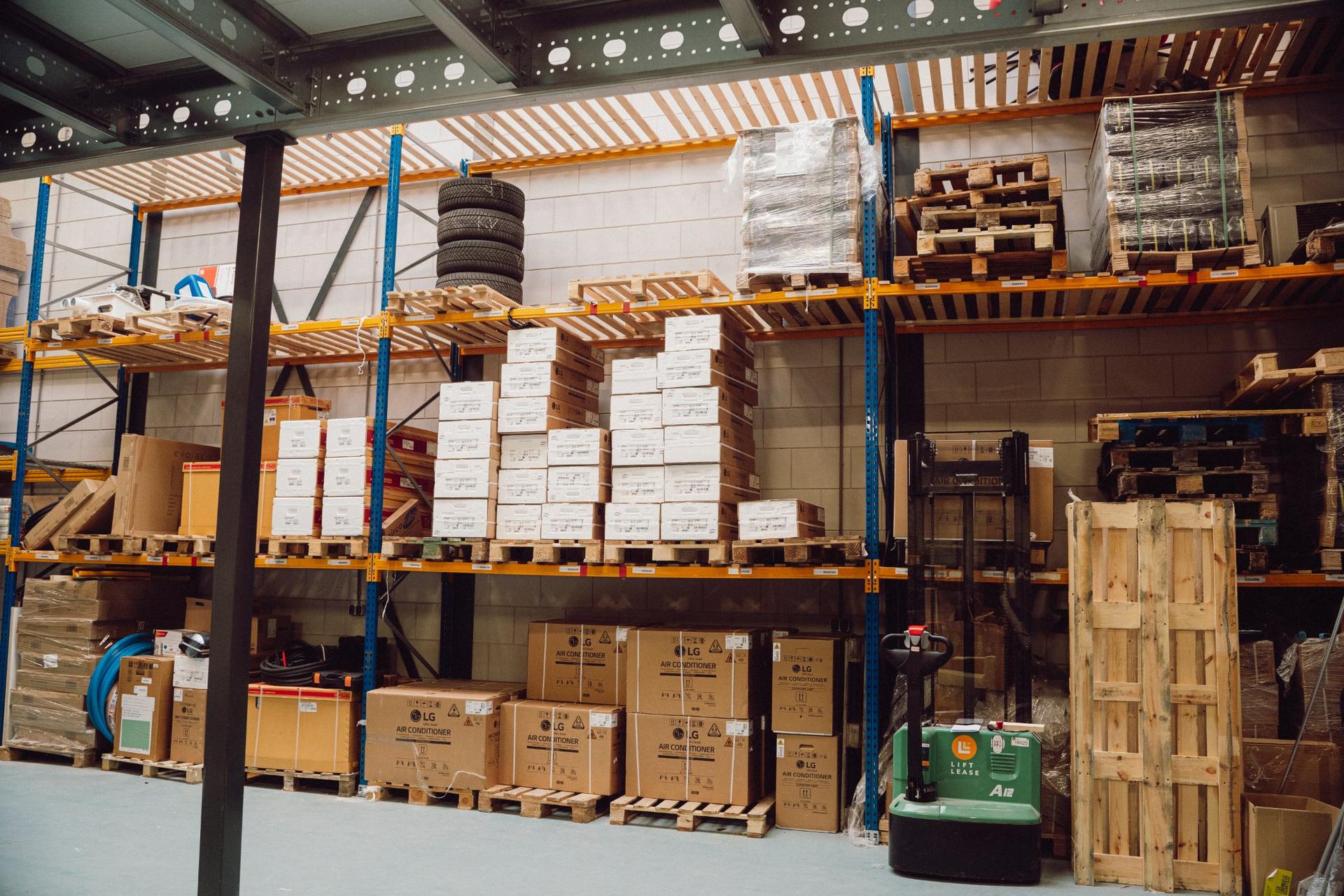 KH Installaties team bij installatie